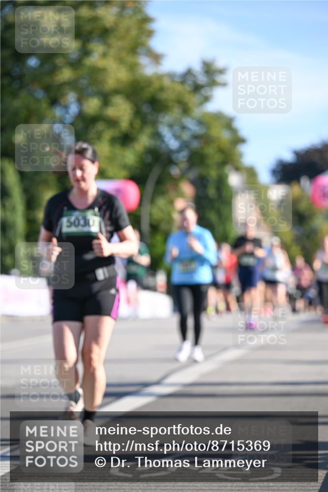 07.09.2025 - BARMER Alsterlauf Dr. Thomas Lammeyer http://msf.ph/oto/8715369 07.09.2025 09:50:37 Laufen 8, 5030 meine-sportfotos.de