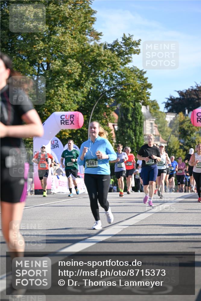 07.09.2025 - BARMER Alsterlauf Dr. Thomas Lammeyer http://msf.ph/oto/8715373 07.09.2025 09:50:38 Laufen 4410, 4459, 2661, 222, 317, 3619, 4206, 321, 54 meine-sportfotos.de