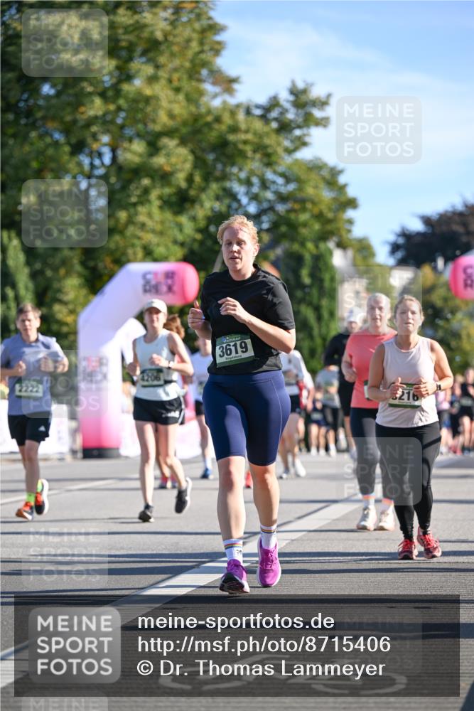 07.09.2025 - BARMER Alsterlauf Dr. Thomas Lammeyer http://msf.ph/oto/8715406 07.09.2025 09:50:43 Laufen 2222, 3619 meine-sportfotos.de