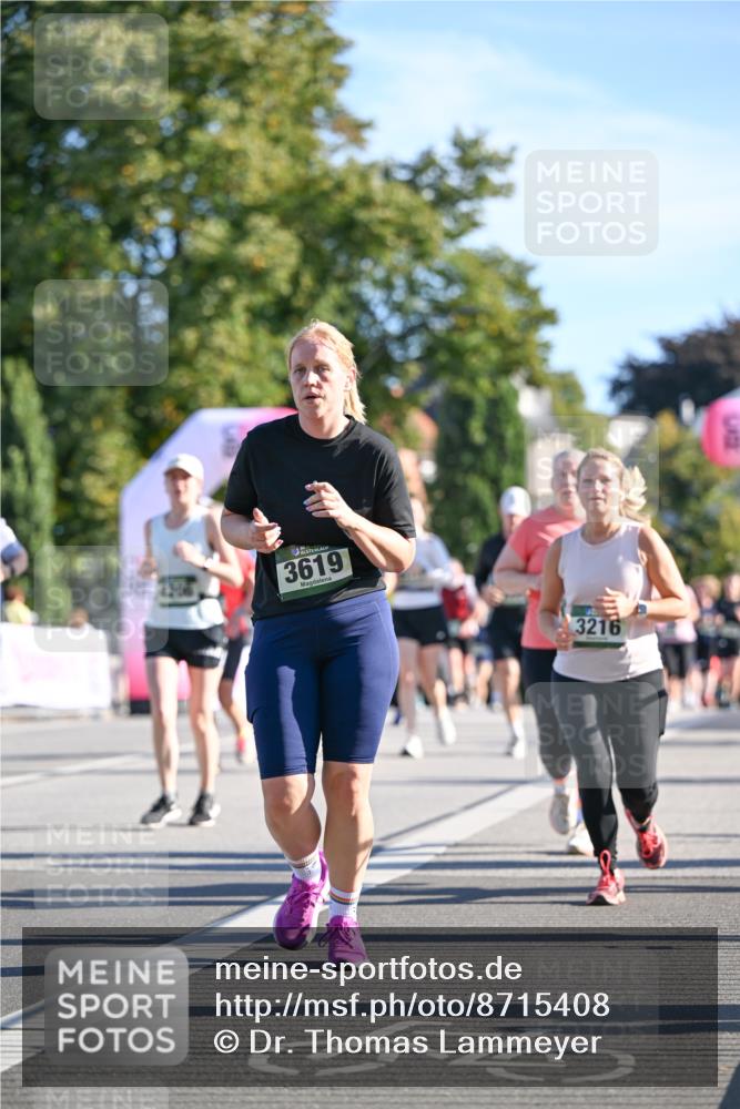 07.09.2025 - BARMER Alsterlauf Dr. Thomas Lammeyer http://msf.ph/oto/8715408 07.09.2025 09:50:44 Laufen 3619, 3216 meine-sportfotos.de