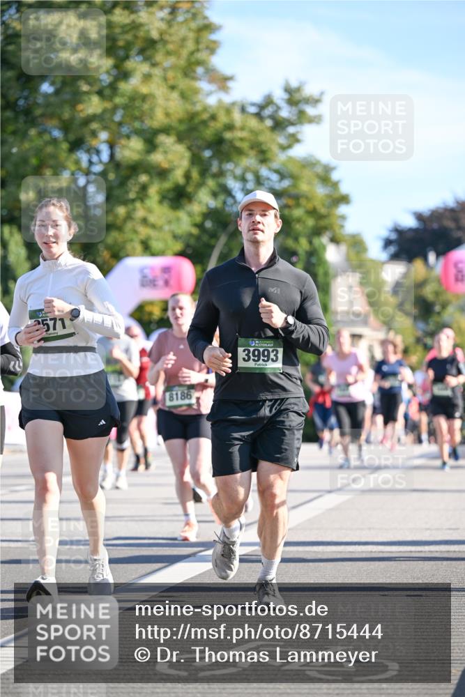 07.09.2025 - BARMER Alsterlauf Dr. Thomas Lammeyer http://msf.ph/oto/8715444 07.09.2025 09:50:50 Laufen 2571, 8186, 3993 meine-sportfotos.de