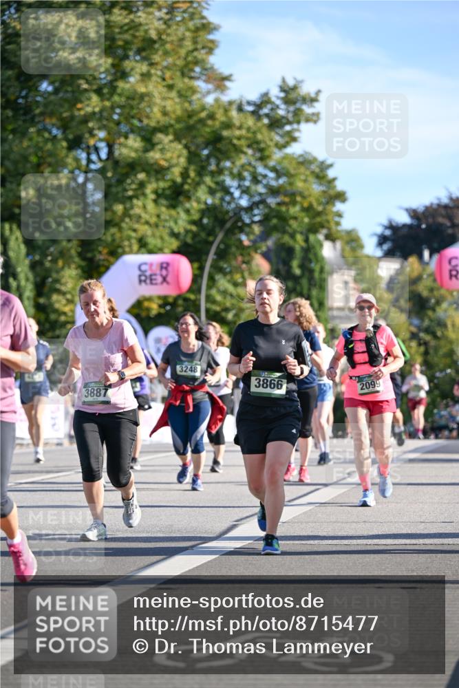 07.09.2025 - BARMER Alsterlauf Dr. Thomas Lammeyer http://msf.ph/oto/8715477 07.09.2025 09:50:56 Laufen 3887, 3248, 3866, 2099, 5 meine-sportfotos.de