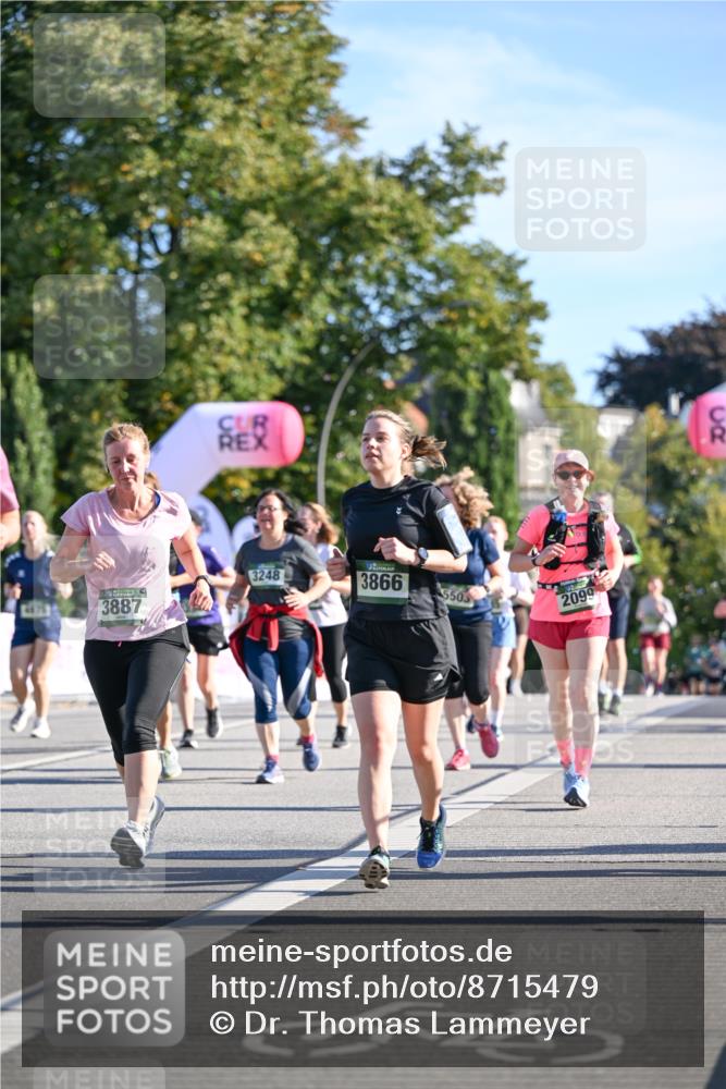 07.09.2025 - BARMER Alsterlauf Dr. Thomas Lammeyer http://msf.ph/oto/8715479 07.09.2025 09:50:56 Laufen 3248, 3866, 3887, 5503, 2099, 54 meine-sportfotos.de