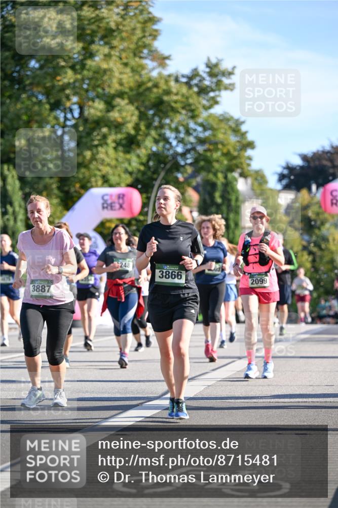 07.09.2025 - BARMER Alsterlauf Dr. Thomas Lammeyer http://msf.ph/oto/8715481 07.09.2025 09:50:56 Laufen 3887, 248, 3866, 2099 meine-sportfotos.de