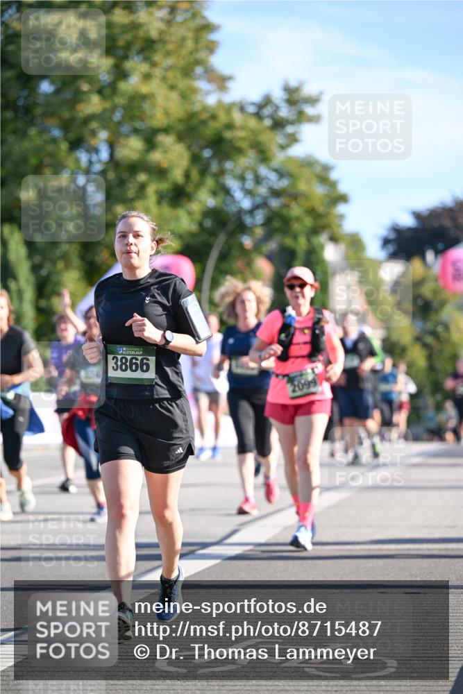 07.09.2025 - BARMER Alsterlauf Dr. Thomas Lammeyer http://msf.ph/oto/8715487 07.09.2025 09:50:57 Laufen 136, 3866, 2099 meine-sportfotos.de