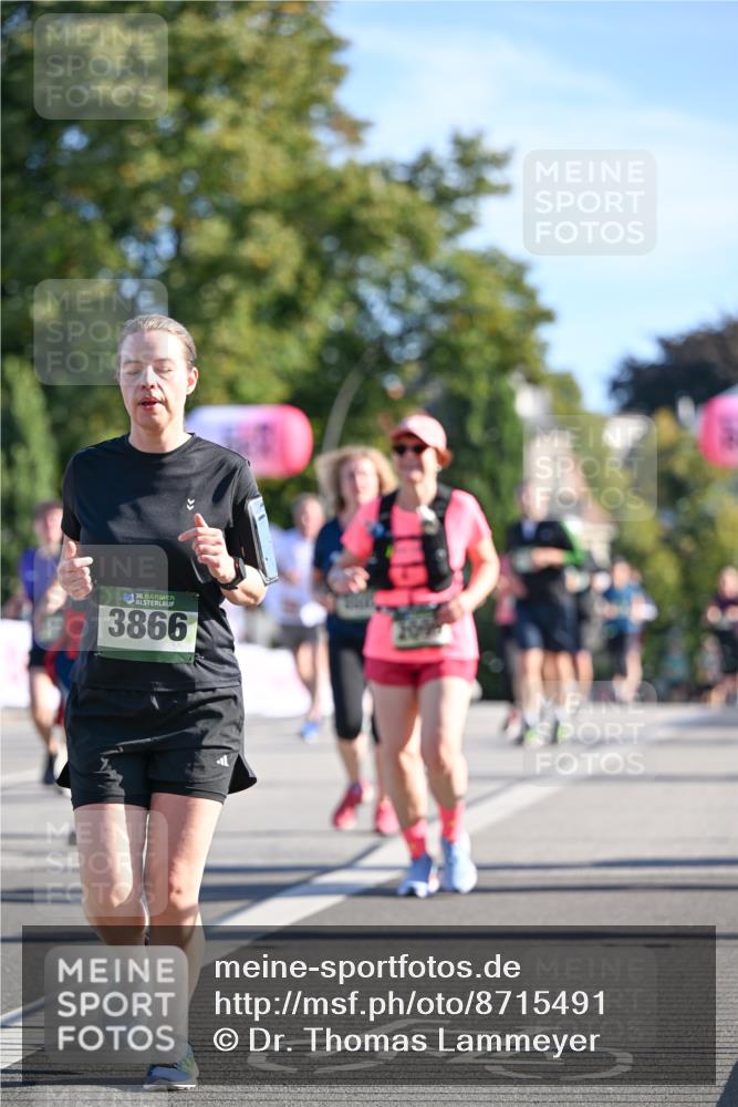 07.09.2025 - BARMER Alsterlauf Dr. Thomas Lammeyer http://msf.ph/oto/8715491 07.09.2025 09:50:58 Laufen 36, 3866 meine-sportfotos.de