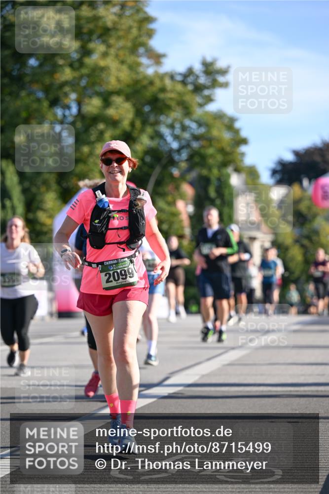 07.09.2025 - BARMER Alsterlauf Dr. Thomas Lammeyer http://msf.ph/oto/8715499 07.09.2025 09:50:59 Laufen 1965, 36, 2099 meine-sportfotos.de