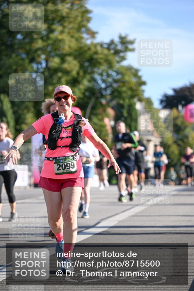 07.09.2025 - BARMER Alsterlauf Dr. Thomas Lammeyer http://msf.ph/oto/8715500 07.09.2025 09:50:59 Laufen 35, 2099 meine-sportfotos.de