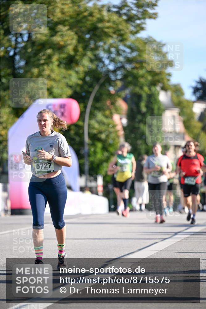 07.09.2025 - BARMER Alsterlauf Dr. Thomas Lammeyer http://msf.ph/oto/8715575 07.09.2025 09:51:16 Laufen 5727 meine-sportfotos.de