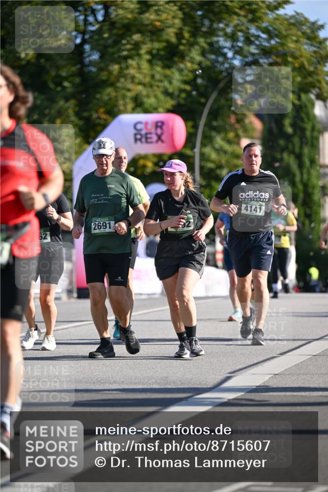 07.09.2025 - BARMER Alsterlauf Dr. Thomas Lammeyer http://msf.ph/oto/8715607 07.09.2025 09:51:25 Laufen 2691, 92, 62, 4141 meine-sportfotos.de