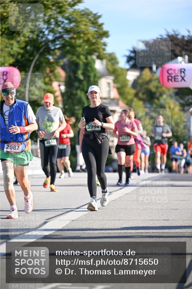 07.09.2025 - BARMER Alsterlauf Dr. Thomas Lammeyer http://msf.ph/oto/8715650 07.09.2025 09:51:35 Laufen 2087, 4841, 3994, 5623 meine-sportfotos.de