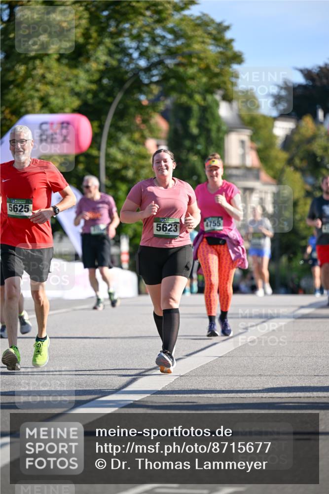 07.09.2025 - BARMER Alsterlauf Dr. Thomas Lammeyer http://msf.ph/oto/8715677 07.09.2025 09:51:40 Laufen 5625, 5623, 4755 meine-sportfotos.de
