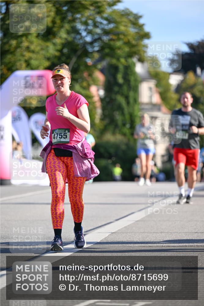 07.09.2025 - BARMER Alsterlauf Dr. Thomas Lammeyer http://msf.ph/oto/8715699 07.09.2025 09:51:43 Laufen 4755 meine-sportfotos.de