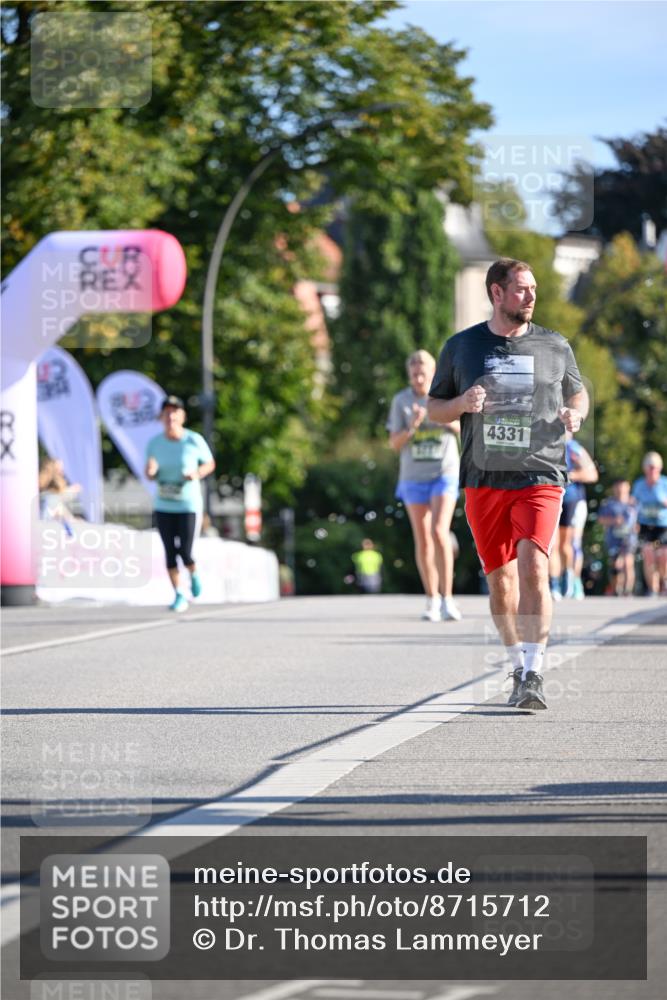 07.09.2025 - BARMER Alsterlauf Dr. Thomas Lammeyer http://msf.ph/oto/8715712 07.09.2025 09:51:46 Laufen 4331 meine-sportfotos.de
