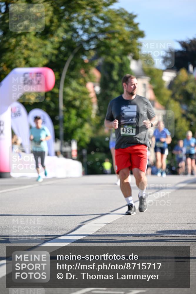07.09.2025 - BARMER Alsterlauf Dr. Thomas Lammeyer http://msf.ph/oto/8715717 07.09.2025 09:51:46 Laufen 4331 meine-sportfotos.de
