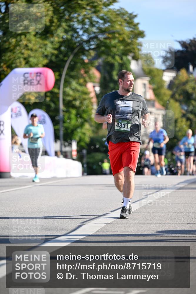 07.09.2025 - BARMER Alsterlauf Dr. Thomas Lammeyer http://msf.ph/oto/8715719 07.09.2025 09:51:46 Laufen 4331 meine-sportfotos.de