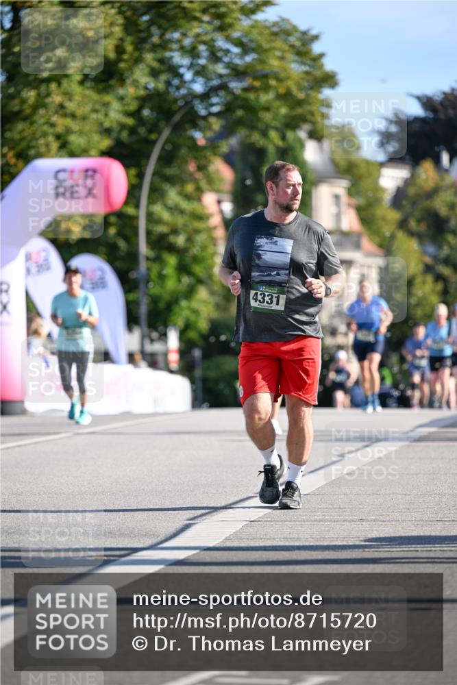 07.09.2025 - BARMER Alsterlauf Dr. Thomas Lammeyer http://msf.ph/oto/8715720 07.09.2025 09:51:47 Laufen 4331 meine-sportfotos.de