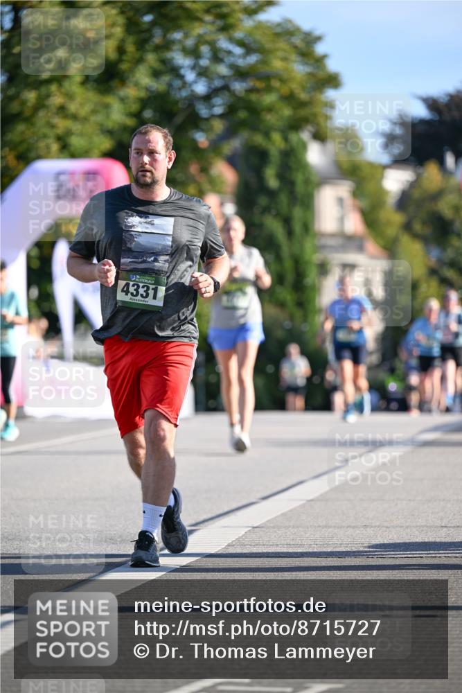 07.09.2025 - BARMER Alsterlauf Dr. Thomas Lammeyer http://msf.ph/oto/8715727 07.09.2025 09:51:48 Laufen 16, 4331 meine-sportfotos.de
