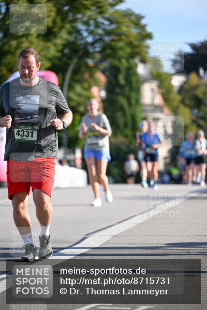 07.09.2025 - BARMER Alsterlauf Dr. Thomas Lammeyer http://msf.ph/oto/8715731 07.09.2025 09:51:48 Laufen 6136, 4331 meine-sportfotos.de