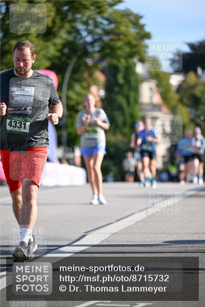 07.09.2025 - BARMER Alsterlauf Dr. Thomas Lammeyer http://msf.ph/oto/8715732 07.09.2025 09:51:49 Laufen 136, 4331 meine-sportfotos.de