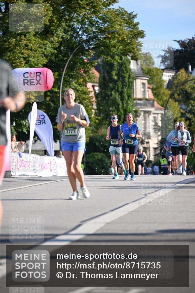 07.09.2025 - BARMER Alsterlauf Dr. Thomas Lammeyer http://msf.ph/oto/8715735 07.09.2025 09:51:49 Laufen 3777, 4011, 2905, 2261 meine-sportfotos.de