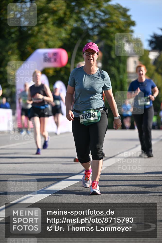 07.09.2025 - BARMER Alsterlauf Dr. Thomas Lammeyer http://msf.ph/oto/8715793 07.09.2025 09:52:06 Laufen 4858 meine-sportfotos.de