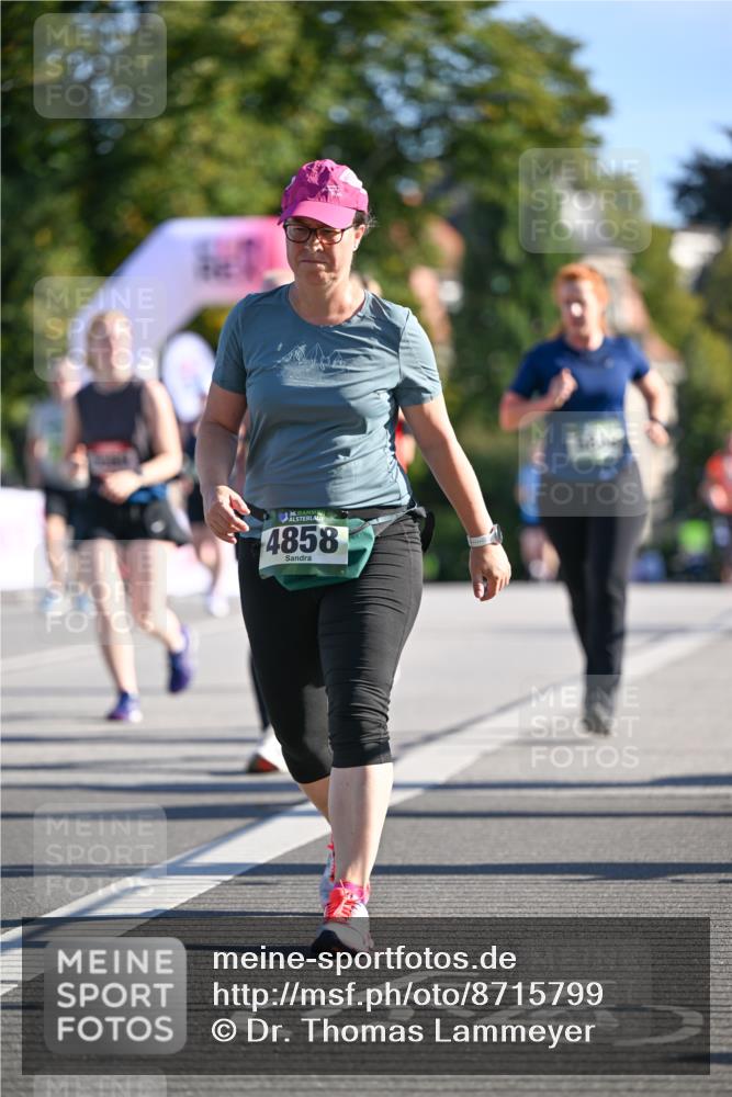 07.09.2025 - BARMER Alsterlauf Dr. Thomas Lammeyer http://msf.ph/oto/8715799 07.09.2025 09:52:06 Laufen 4858 meine-sportfotos.de