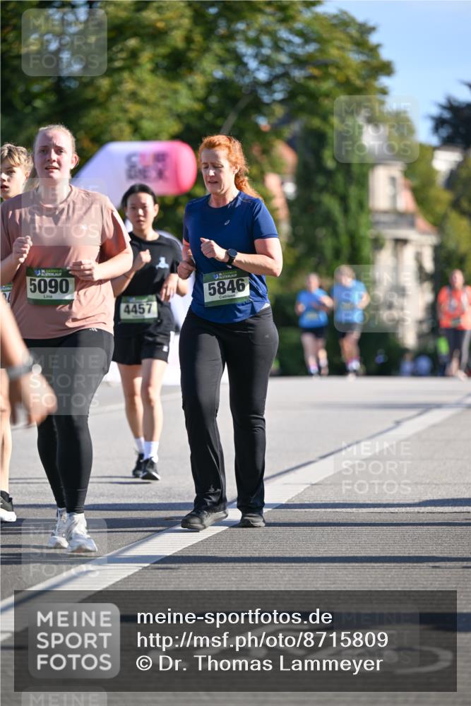 07.09.2025 - BARMER Alsterlauf Dr. Thomas Lammeyer http://msf.ph/oto/8715809 07.09.2025 09:52:08 Laufen 36, 5090, 4457, 5846 meine-sportfotos.de