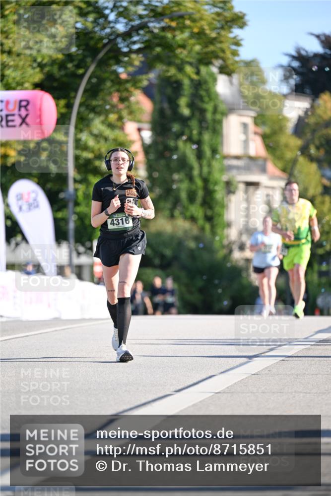 07.09.2025 - BARMER Alsterlauf Dr. Thomas Lammeyer http://msf.ph/oto/8715851 07.09.2025 09:52:26 Laufen 4316 meine-sportfotos.de