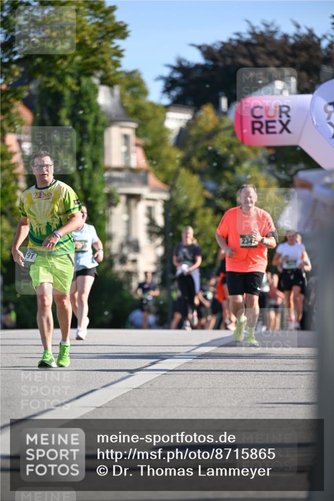 07.09.2025 - BARMER Alsterlauf Dr. Thomas Lammeyer http://msf.ph/oto/8715865 07.09.2025 09:52:31 Laufen 209, 2342 meine-sportfotos.de