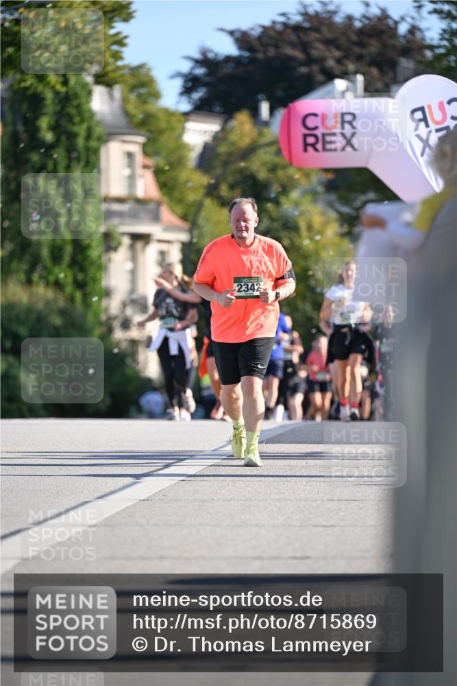 07.09.2025 - BARMER Alsterlauf Dr. Thomas Lammeyer http://msf.ph/oto/8715869 07.09.2025 09:52:33 Laufen 2342 meine-sportfotos.de