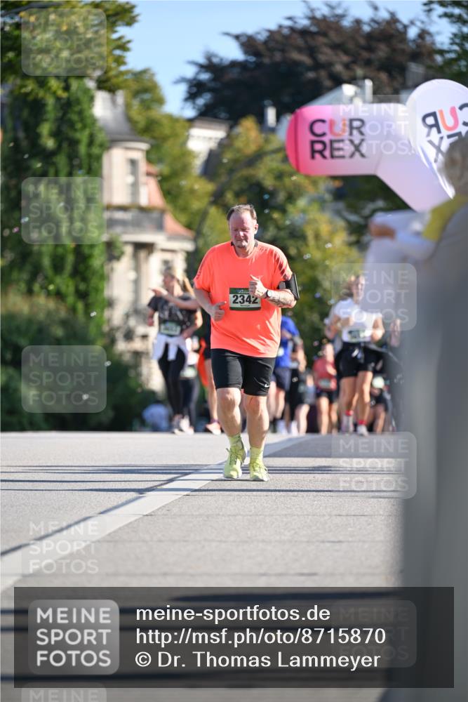 07.09.2025 - BARMER Alsterlauf Dr. Thomas Lammeyer http://msf.ph/oto/8715870 07.09.2025 09:52:33 Laufen 2342 meine-sportfotos.de