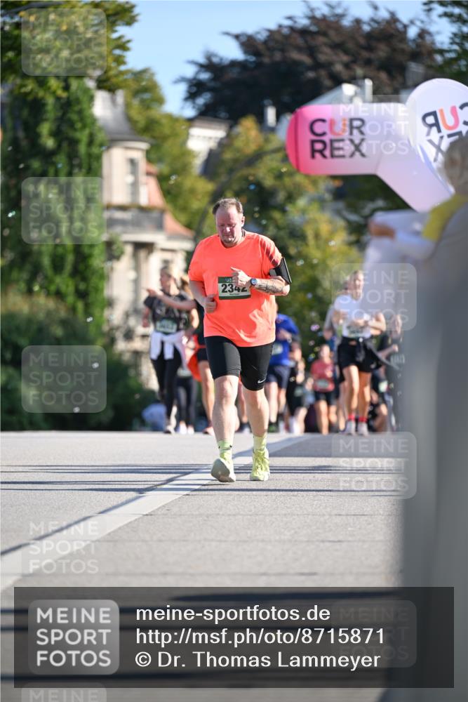 07.09.2025 - BARMER Alsterlauf Dr. Thomas Lammeyer http://msf.ph/oto/8715871 07.09.2025 09:52:33 Laufen 2342 meine-sportfotos.de