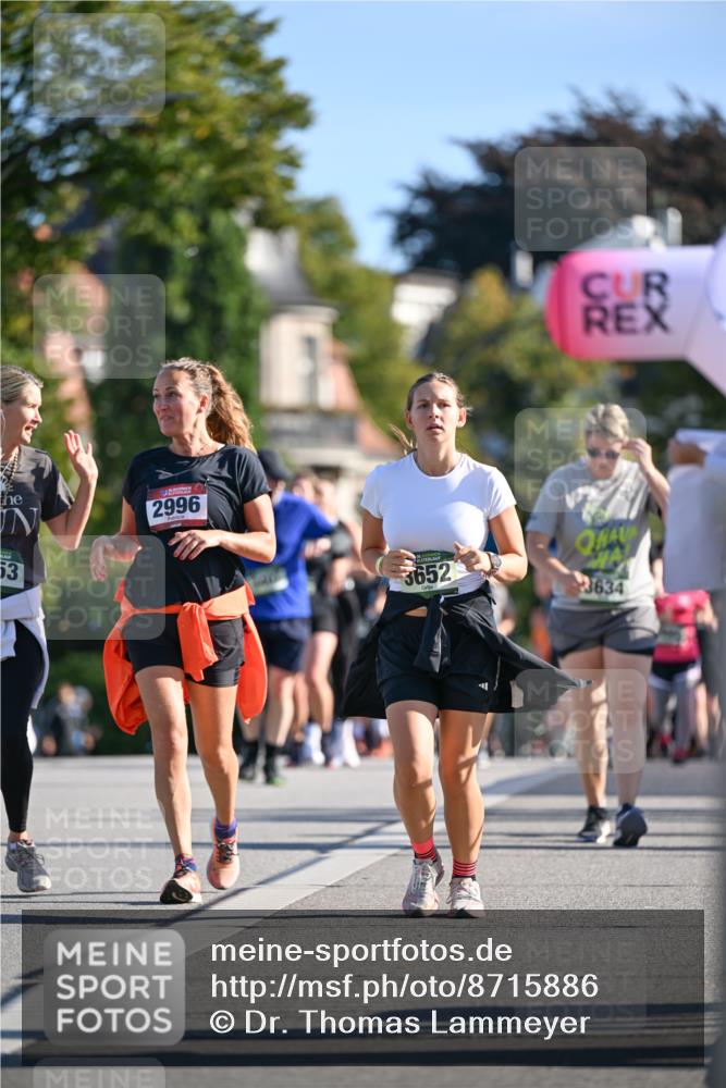 07.09.2025 - BARMER Alsterlauf Dr. Thomas Lammeyer http://msf.ph/oto/8715886 07.09.2025 09:52:42 Laufen 53, 2996, 3652, 3634 meine-sportfotos.de