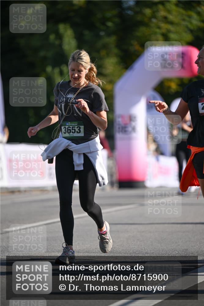 07.09.2025 - BARMER Alsterlauf Dr. Thomas Lammeyer http://msf.ph/oto/8715900 07.09.2025 09:52:45 Laufen 12, 3, 3653 meine-sportfotos.de