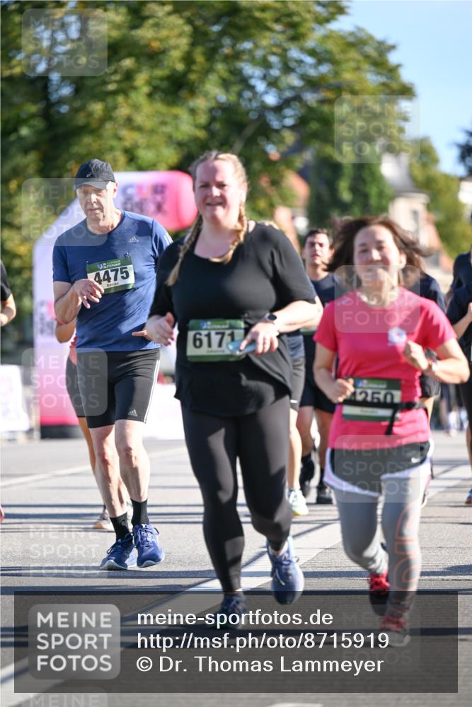 07.09.2025 - BARMER Alsterlauf Dr. Thomas Lammeyer http://msf.ph/oto/8715919 07.09.2025 09:52:55 Laufen 4475, 6171, 1260 meine-sportfotos.de