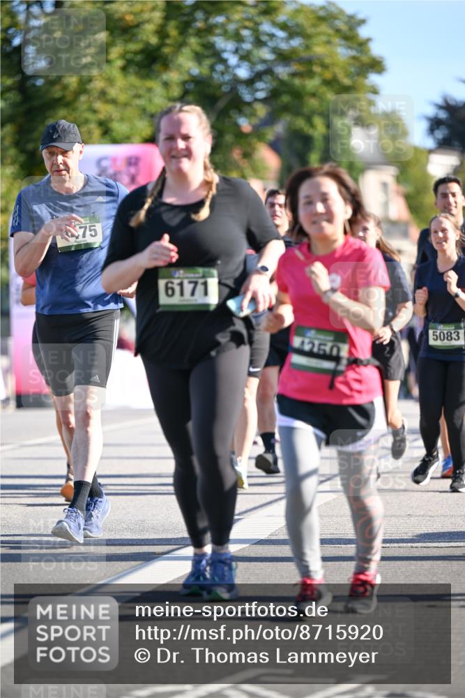 07.09.2025 - BARMER Alsterlauf Dr. Thomas Lammeyer http://msf.ph/oto/8715920 07.09.2025 09:52:55 Laufen 75, 6171, 5083, 4260 meine-sportfotos.de