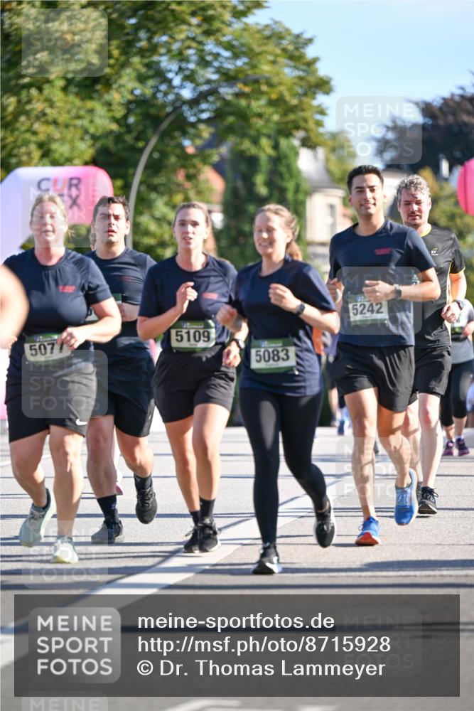 07.09.2025 - BARMER Alsterlauf Dr. Thomas Lammeyer http://msf.ph/oto/8715928 07.09.2025 09:52:57 Laufen 5077, 5242, 5109, 5083 meine-sportfotos.de