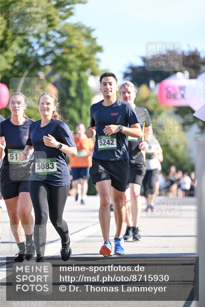 07.09.2025 - BARMER Alsterlauf Dr. Thomas Lammeyer http://msf.ph/oto/8715930 07.09.2025 09:52:58 Laufen 51, 136, 5083, 5242 meine-sportfotos.de