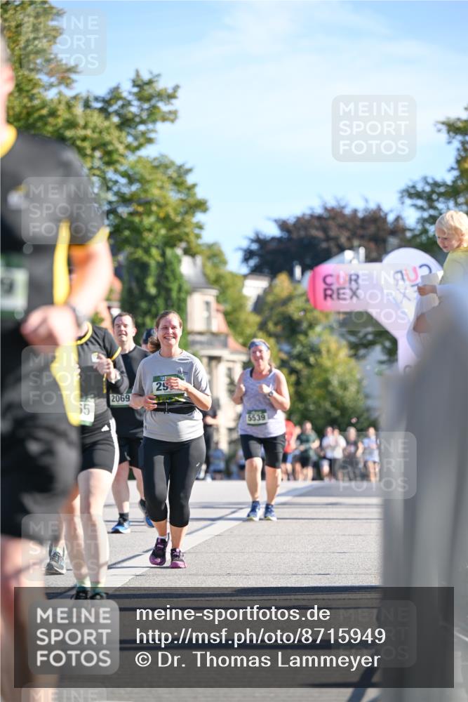 07.09.2025 - BARMER Alsterlauf Dr. Thomas Lammeyer http://msf.ph/oto/8715949 07.09.2025 09:53:02 Laufen 65, 2069, 29, 5539 meine-sportfotos.de