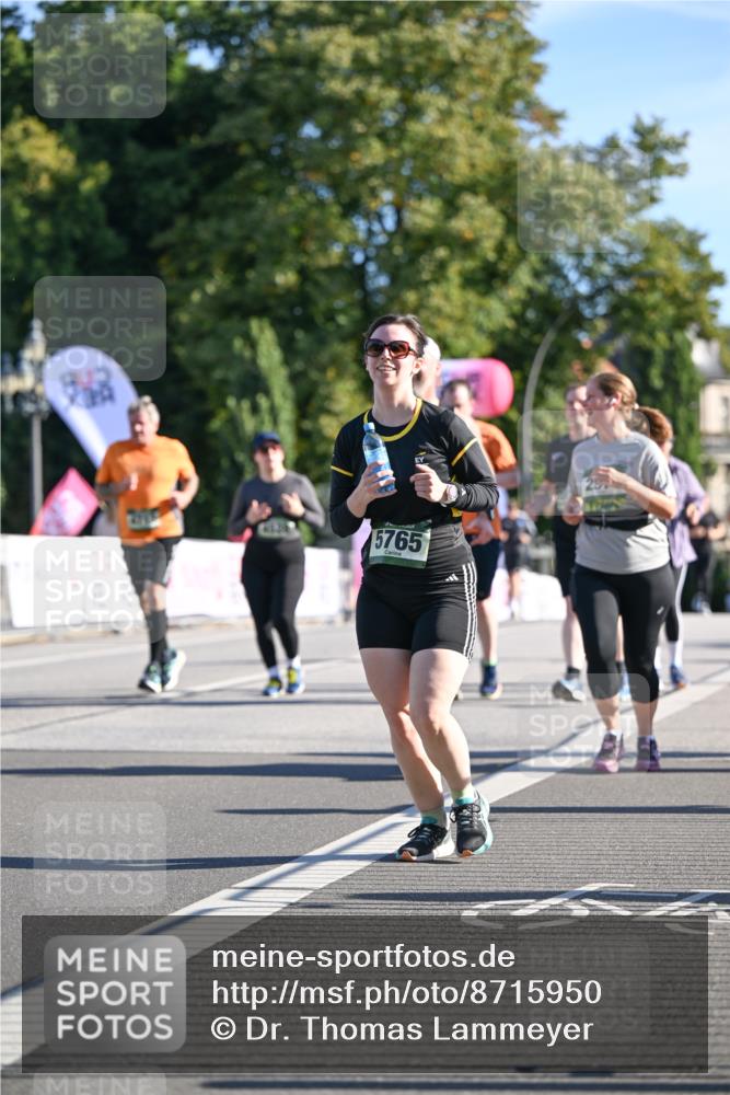 07.09.2025 - BARMER Alsterlauf Dr. Thomas Lammeyer http://msf.ph/oto/8715950 07.09.2025 09:53:04 Laufen 5765 meine-sportfotos.de