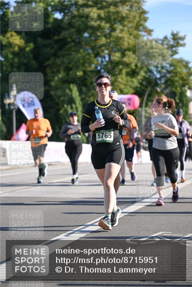 07.09.2025 - BARMER Alsterlauf Dr. Thomas Lammeyer http://msf.ph/oto/8715951 07.09.2025 09:53:04 Laufen 5765 meine-sportfotos.de