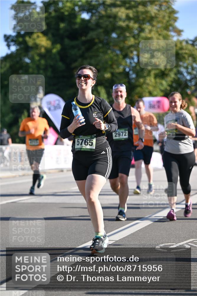 07.09.2025 - BARMER Alsterlauf Dr. Thomas Lammeyer http://msf.ph/oto/8715956 07.09.2025 09:53:04 Laufen 5765, 2972 meine-sportfotos.de