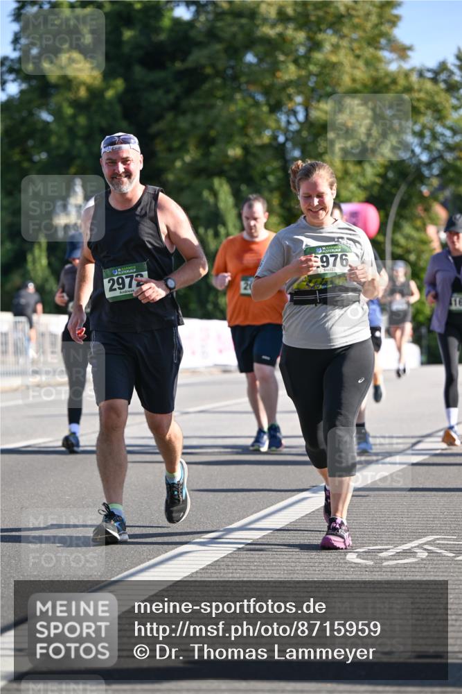 07.09.2025 - BARMER Alsterlauf Dr. Thomas Lammeyer http://msf.ph/oto/8715959 07.09.2025 09:53:05 Laufen 2972, 976, 416 meine-sportfotos.de