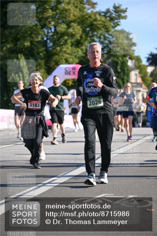 07.09.2025 - BARMER Alsterlauf Dr. Thomas Lammeyer http://msf.ph/oto/8715986 07.09.2025 09:53:27 Laufen 3183, 2026, 1642 meine-sportfotos.de