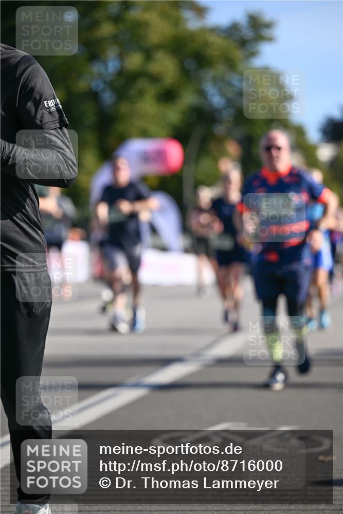 07.09.2025 - BARMER Alsterlauf Dr. Thomas Lammeyer http://msf.ph/oto/8716000 07.09.2025 09:53:29 Laufen  meine-sportfotos.de