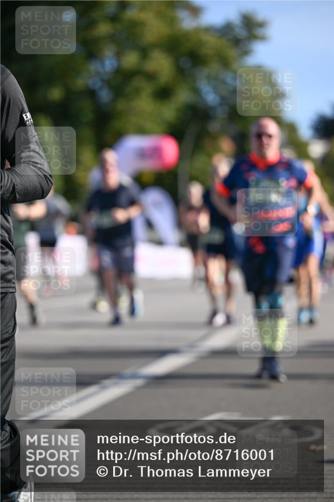 07.09.2025 - BARMER Alsterlauf Dr. Thomas Lammeyer http://msf.ph/oto/8716001 07.09.2025 09:53:29 Laufen  meine-sportfotos.de