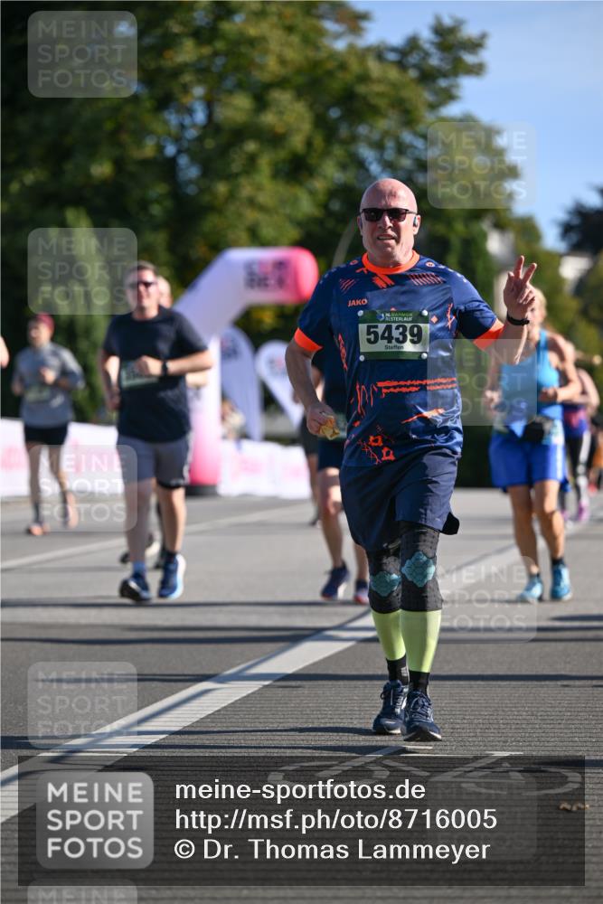07.09.2025 - BARMER Alsterlauf Dr. Thomas Lammeyer http://msf.ph/oto/8716005 07.09.2025 09:53:30 Laufen 36, 5439 meine-sportfotos.de