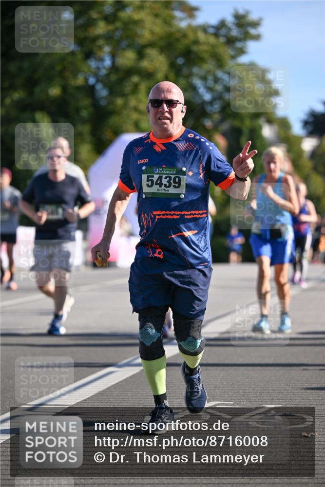 07.09.2025 - BARMER Alsterlauf Dr. Thomas Lammeyer http://msf.ph/oto/8716008 07.09.2025 09:53:31 Laufen 36, 5439 meine-sportfotos.de
