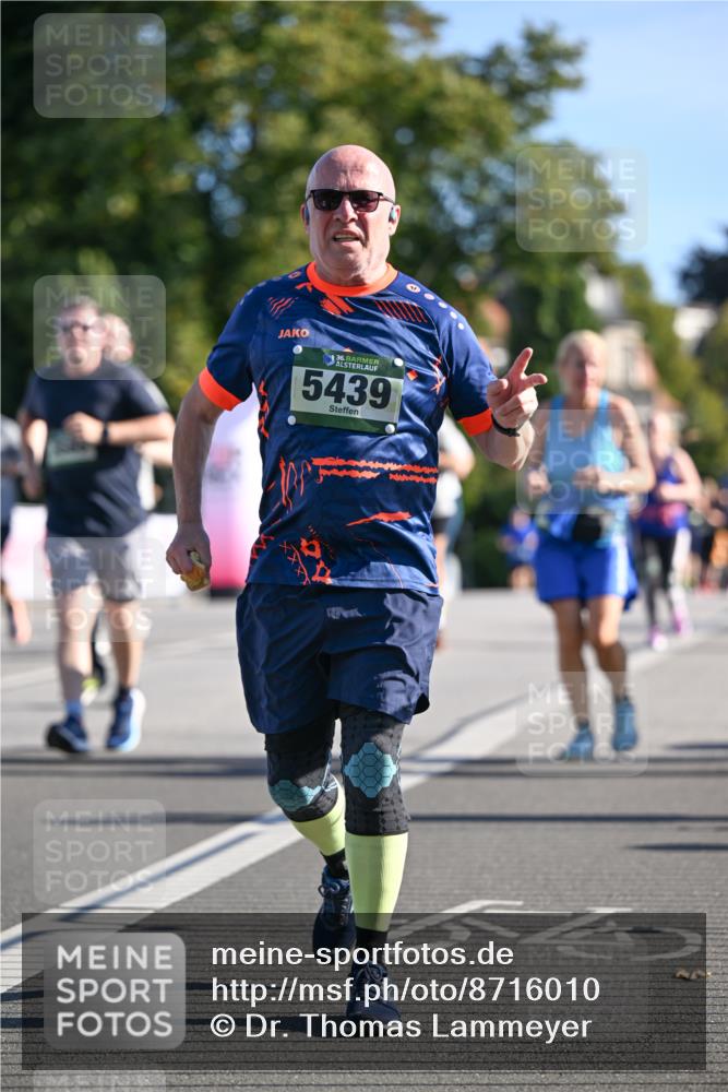 07.09.2025 - BARMER Alsterlauf Dr. Thomas Lammeyer http://msf.ph/oto/8716010 07.09.2025 09:53:31 Laufen 36, 5439 meine-sportfotos.de